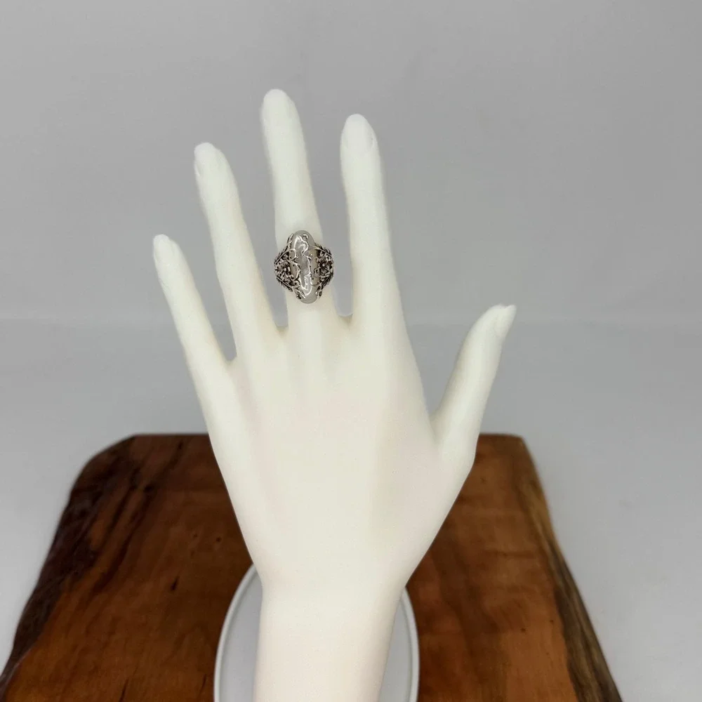 Sterling Silver Floral Filigree Ring with Mother of Pearl CFT Thailand Size 7